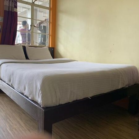 Sweet Home Guest House Шилонг Екстериор снимка